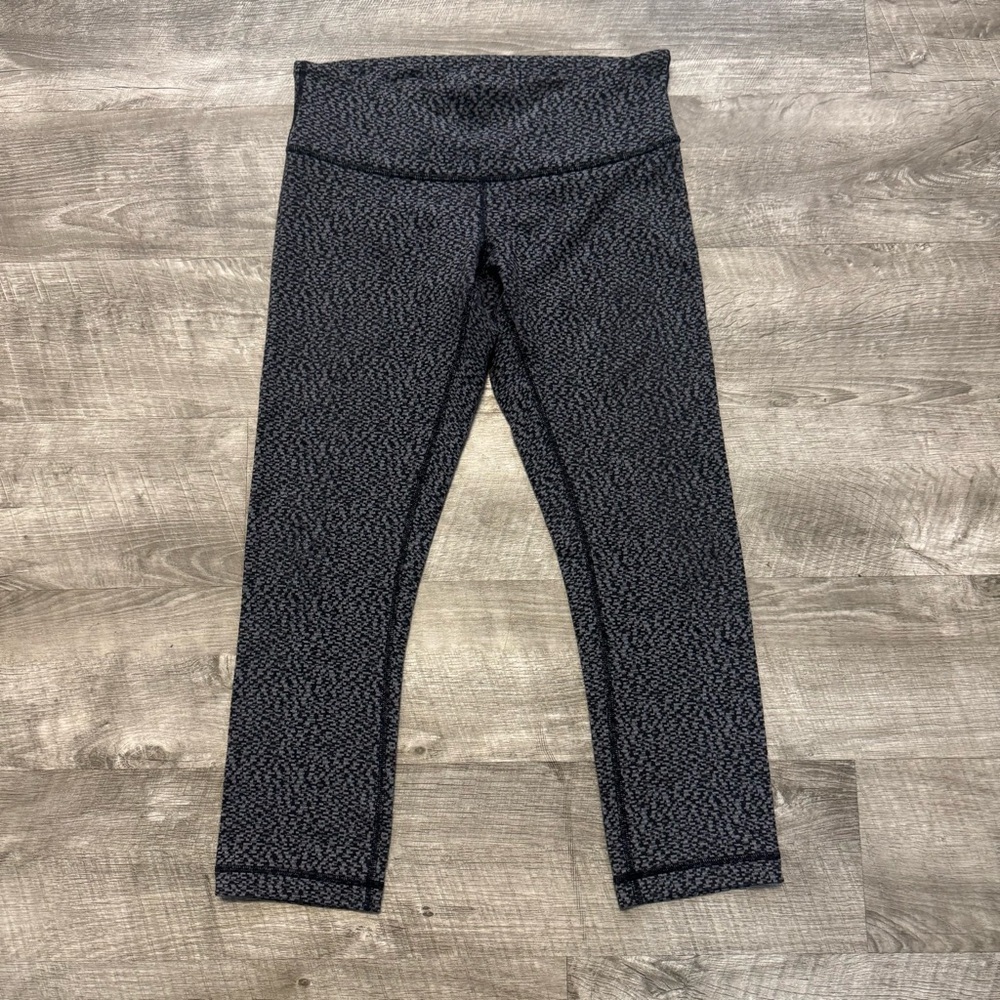 Lululemon Wunder Under Crop Legging Digi Pixie Black Pitch Gray Womens Sz. 6